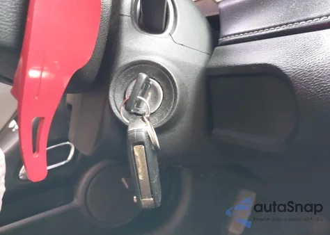 2014 Chevrolet Camaro 2Ls z USA, uszkodzony, nr VIN 2G1FA1E36E9176167